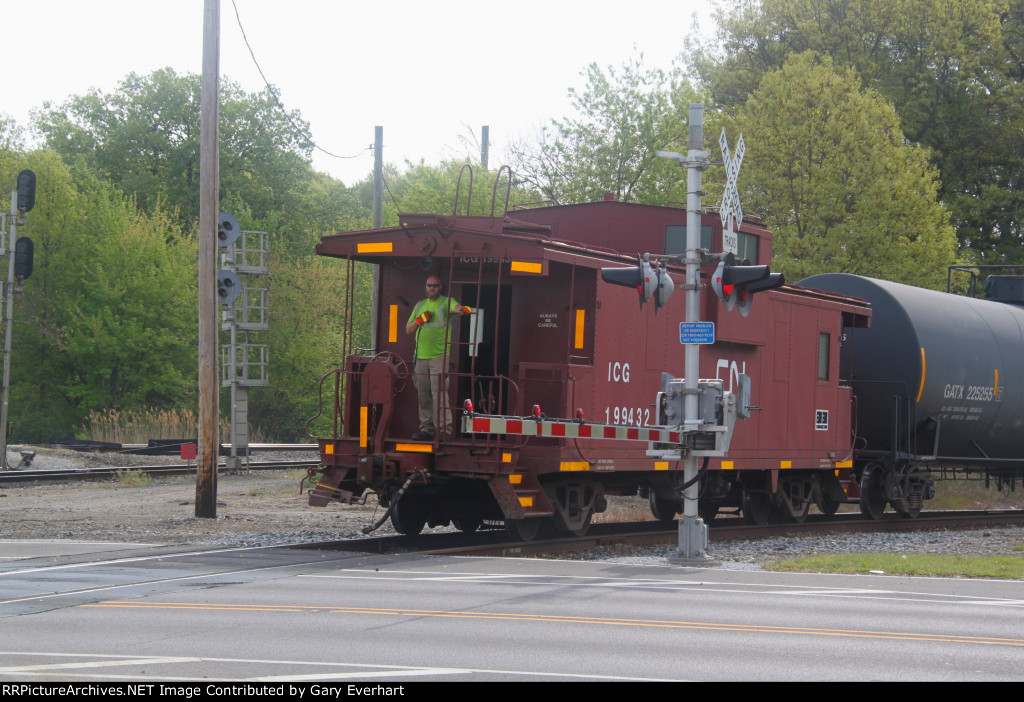 ICG Caboose #199432 - Illinois Central Gulf